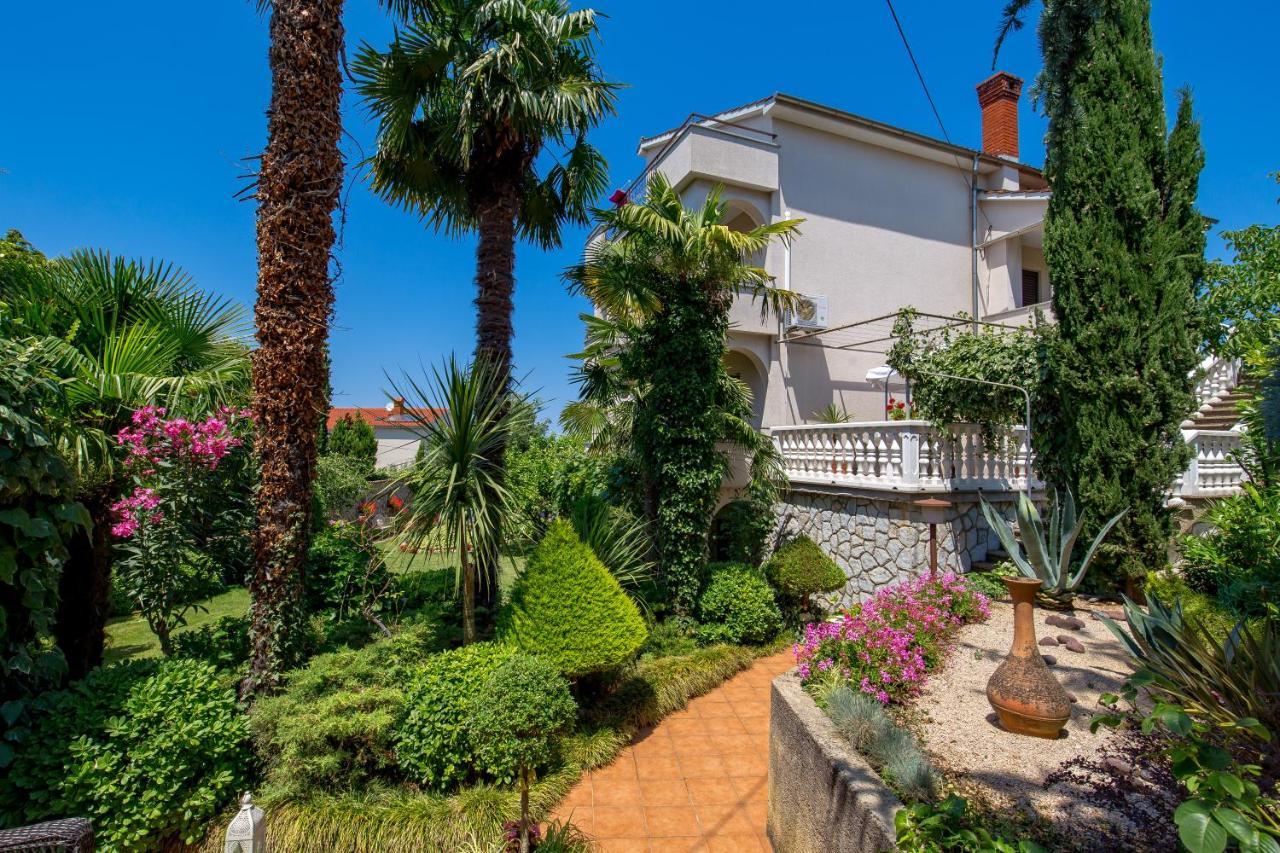 Apartment Skaline Malinska Exterior foto